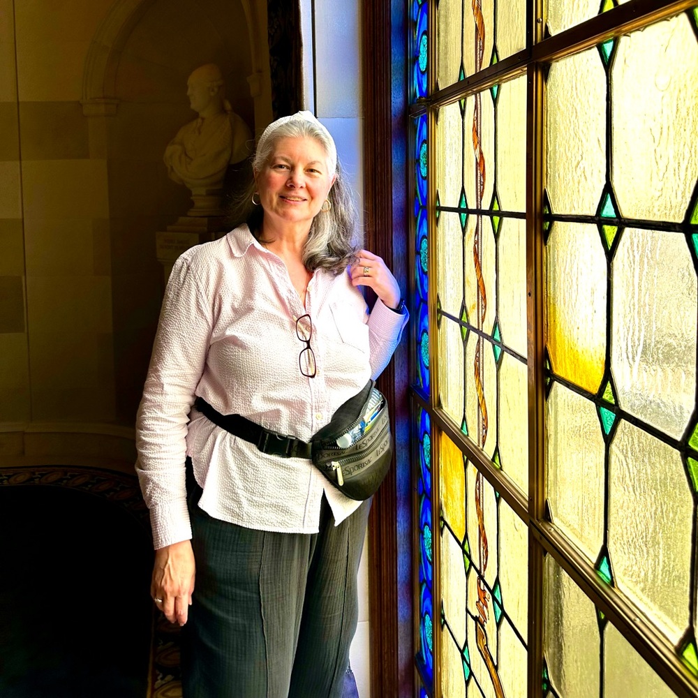 Meet your Posher, Angela